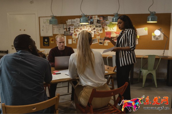 lazada收費(fèi)標(biāo)準(zhǔn)是什么？運(yùn)費(fèi)怎么算？